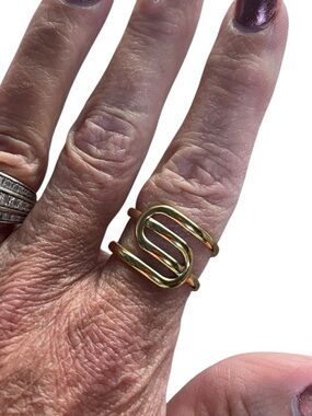 Stainless steel adjustable “S” ring in silver or gold tone